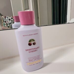 Bath and Body Works sweet cherry body lotion full size new!